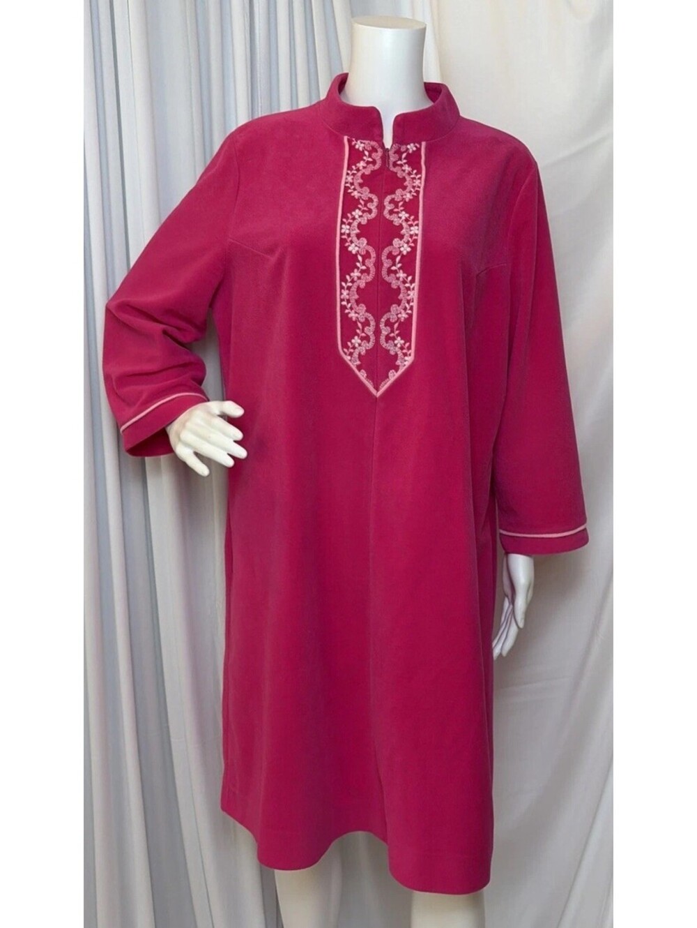 VTG  60s JCPenney Longewear Pink Velour Housecoat Robe L